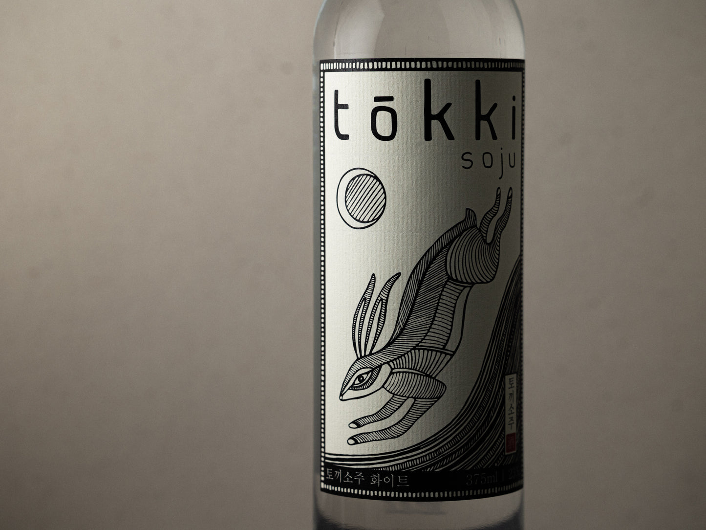 토끼소주 화이트 (Tokki soju white,375ml, alc.,vol. 23%) - made in CALIFORNIA, USA